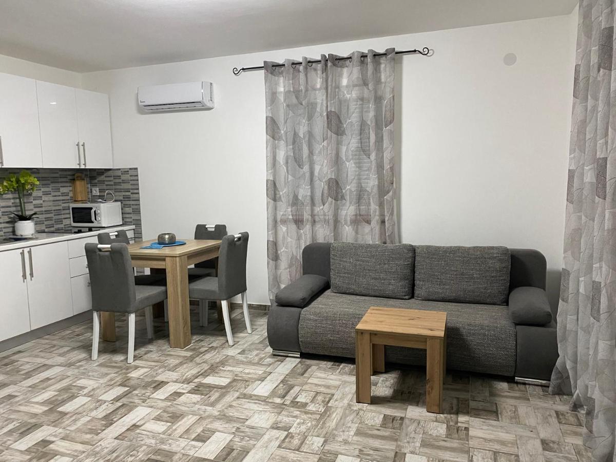 Apartment Tina Rogoznica  Esterno foto